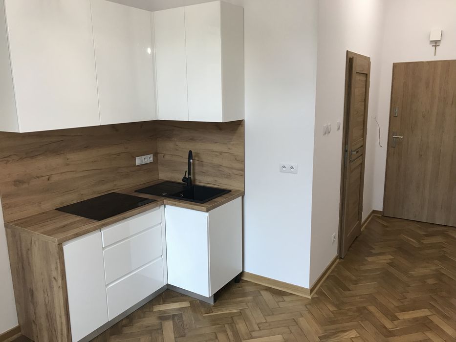 Wynajmę małe, ładne mieszkanie 1 - pokojowe w centrum Kalisza.