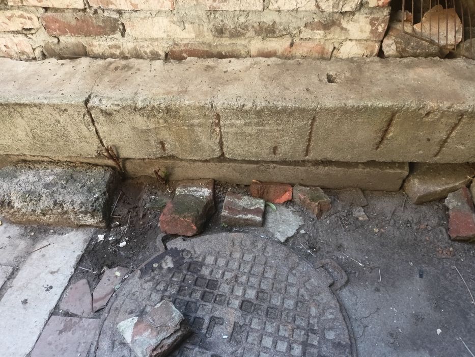 Продам 2 балки бетонных