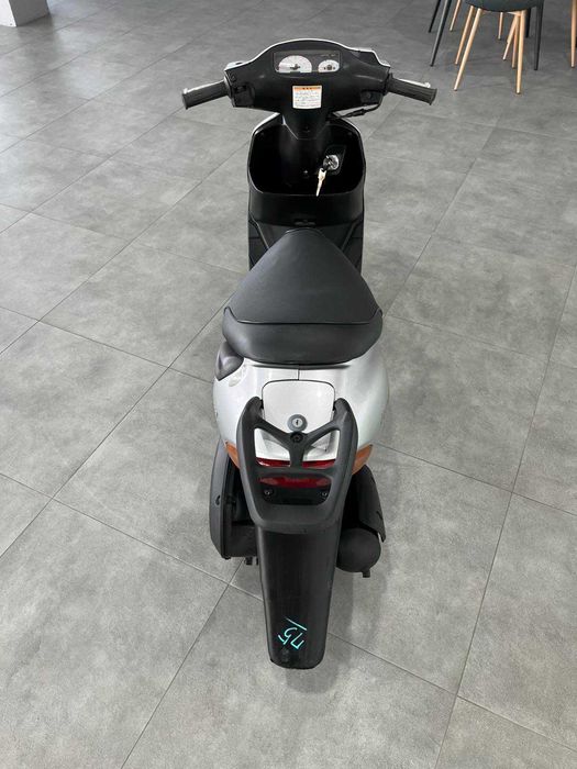 Скутер Suzuki Lets 2
