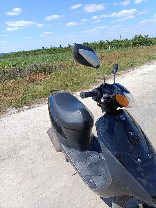 Продам скутер Suzuki