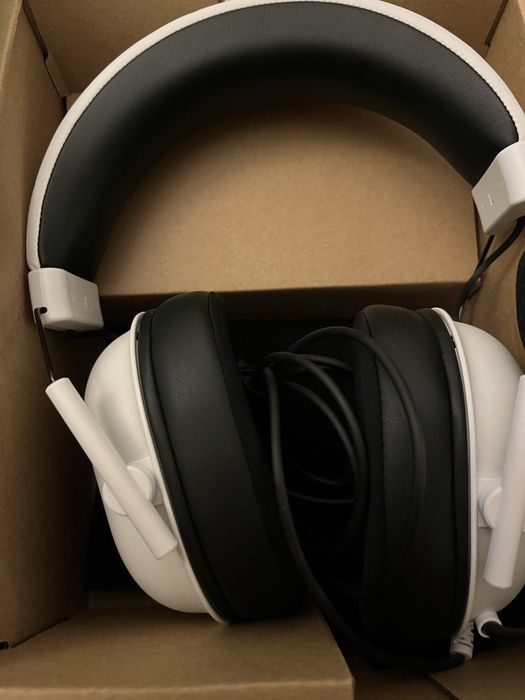 Fones  Gaming Razer BlackShark V2 X White Edition