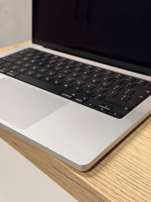 Apple MacBook Pro 14 M5 16/512GB Kondycja 100% Gwarancja