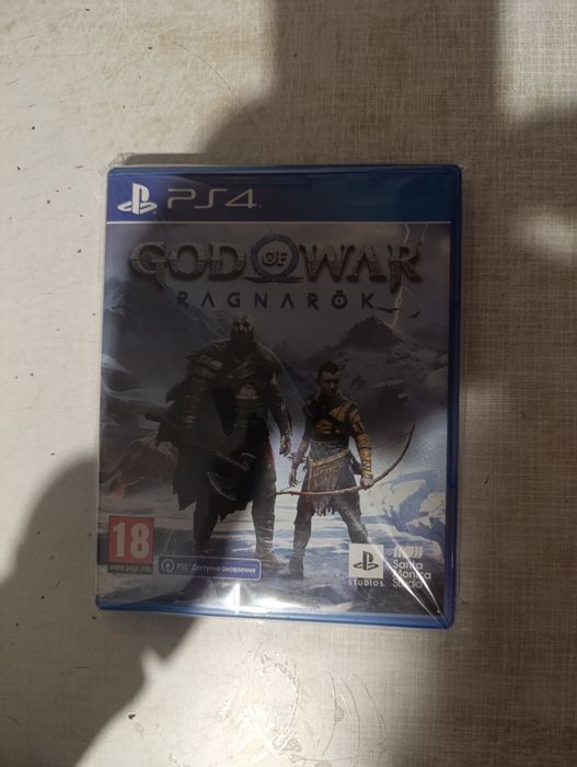 God of War Ragnarök PS4 - нова гра в запакованому вигляді
