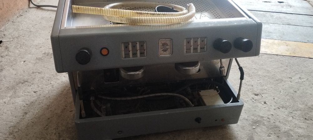 Продам кофемашину