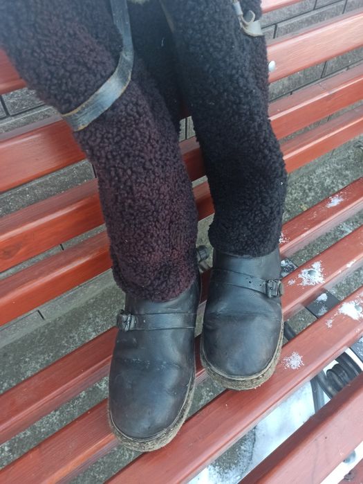 Унти з натуральної овчини