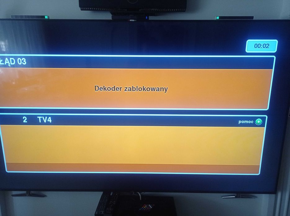 Telewizory Samsung 42 i 28 dekoder Polsatu  piloty przewody słuchawki