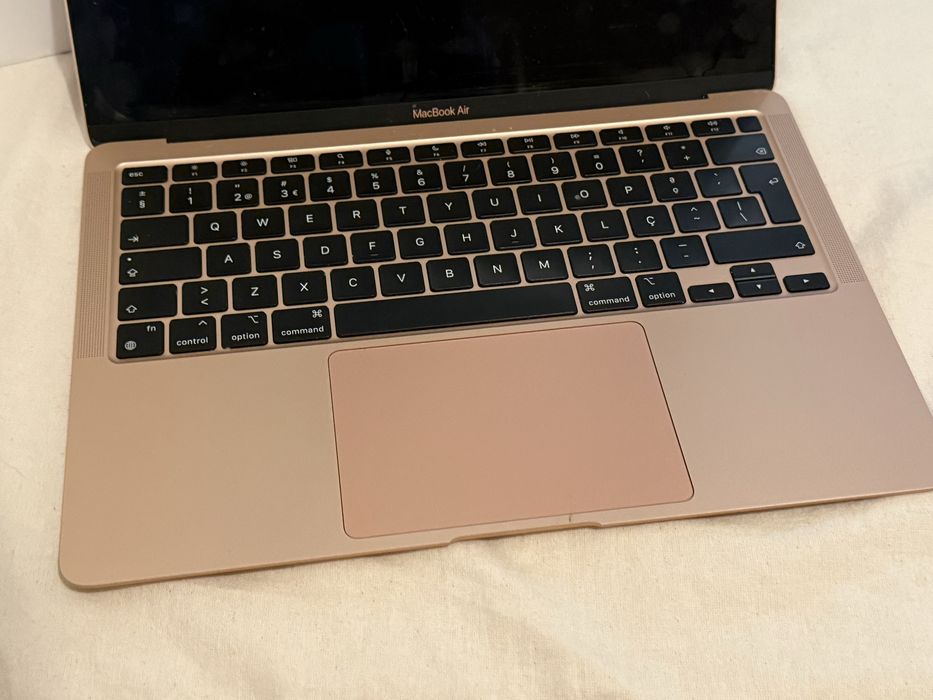 MacBook Air Rose Gold 13 polegadas