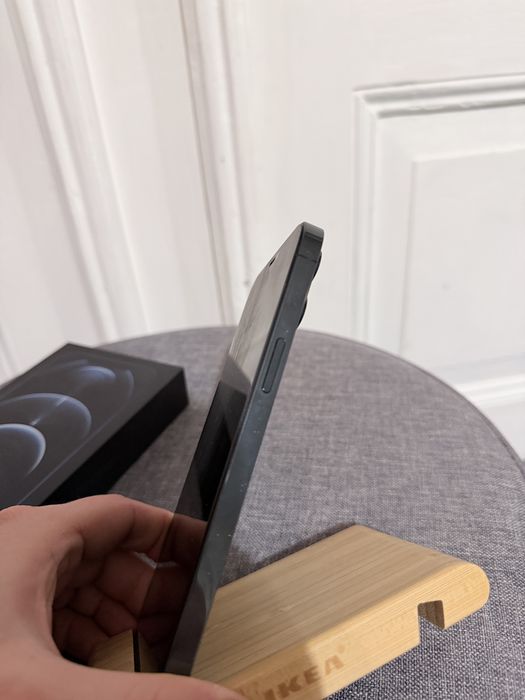 Telefon niebieski Iphone 12 Pro Max 256gb