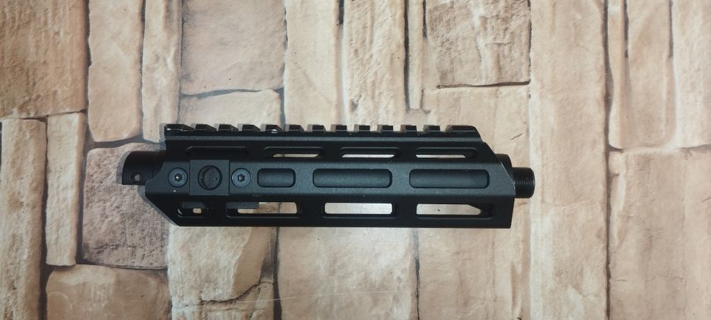 Handguard Action Army para AAP-01 (Material Airsoft)