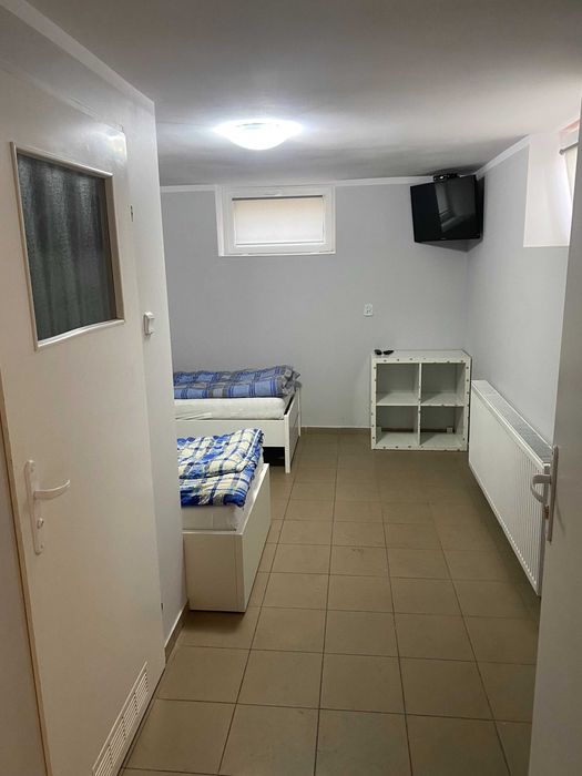 pokoje , kwatery , noclegi , hostel