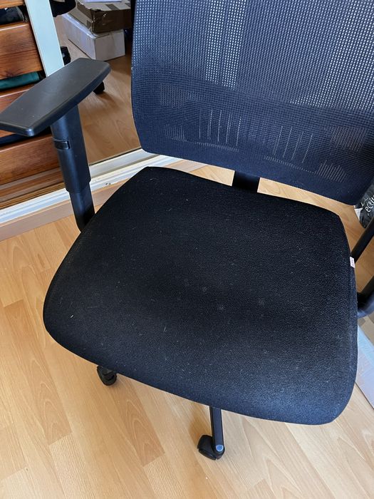 Cadeira rotativa de escritorio