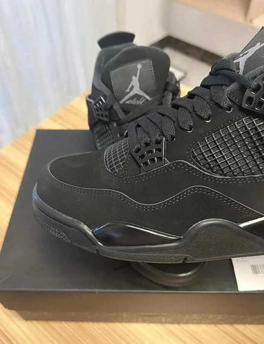 Jordan 4 Retro Black Cat R.42