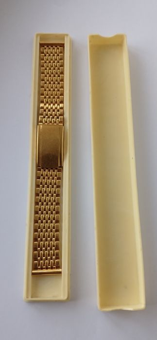 Браслет на часы.