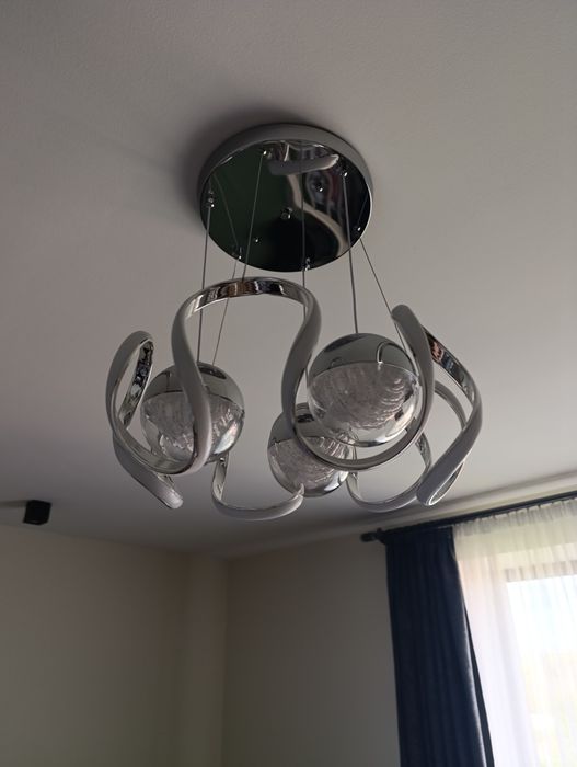 Люстра... Сучасна люстра