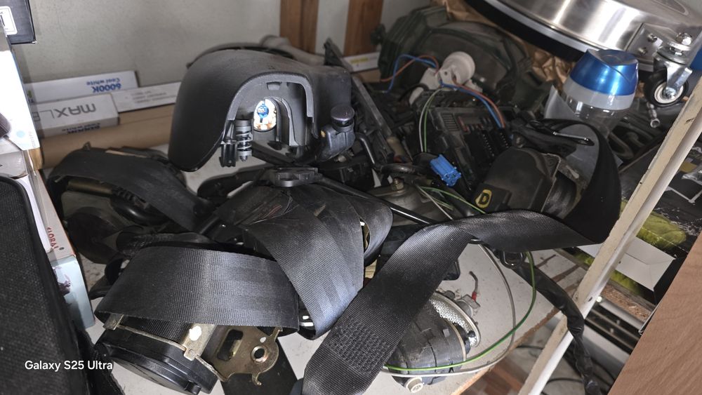 Vario material pegeot 206