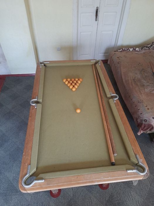 Бильярдный стол (русский)