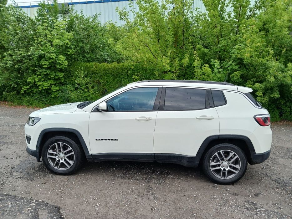Продам авто джип компас кiнець 2019 року в гарному доглянутому станi.