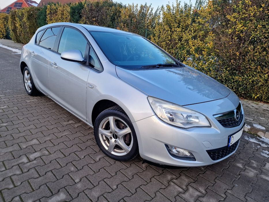 Opel Astra J 1.4 Benzyna, Klimatyzacja, Nowe Sprzęgło, ZAMIANA