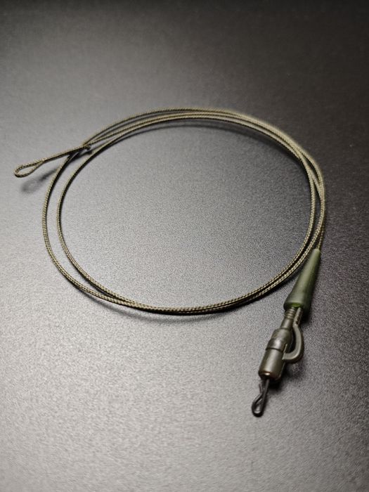 Leadcore karpiowy 45lb z rdzeniem z bezpiecznym klipsem 75 cm