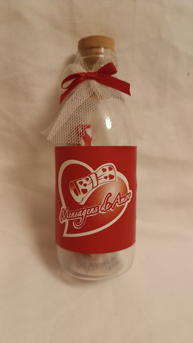 Venda Cobre-me de beijos, garrafinha com mensagens de amor