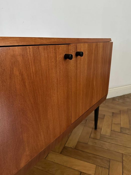 Komoda vintage PO RENOWACJI, lata 70-te, Super minimalistyczny design. PRL style.