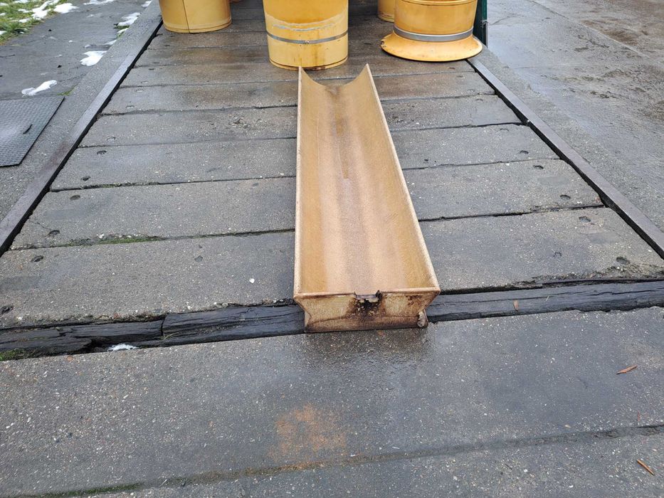 Koryta z polimerobetonu dla świń , trzody chlewnej, bydła - cena za mb