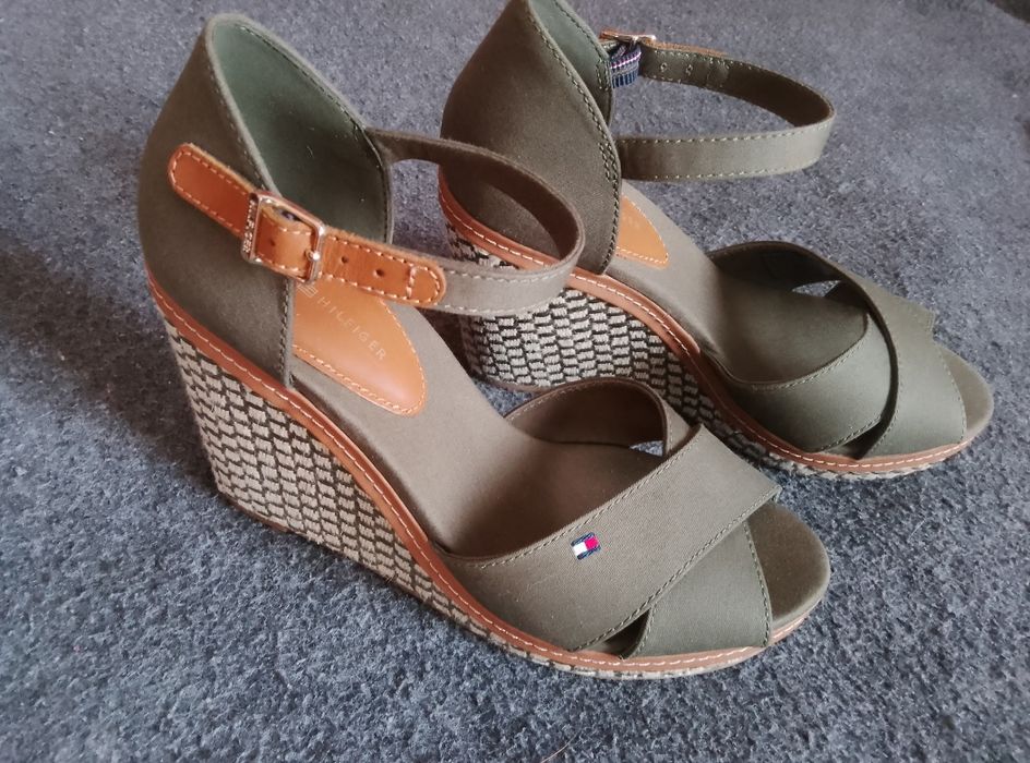 Босоніжки  37р. Tommy Hilfiger