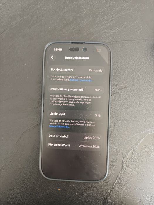iPhone 16  czarny
