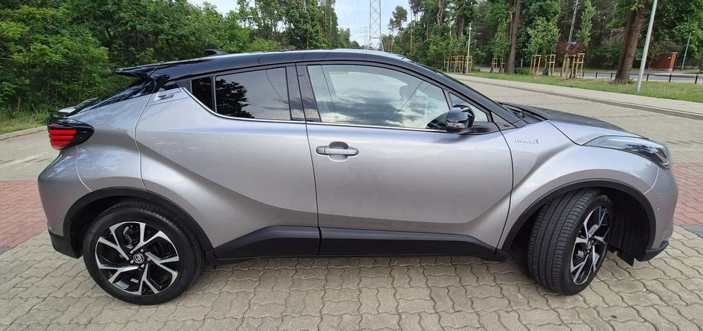 Toyota C-HR Toyota C-HR Hybrid Selection – Bogate wyposażenie | Skóra | JBL | Kame