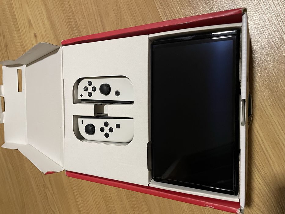 Vendo consola Nintendo Switch OLED 64Gb