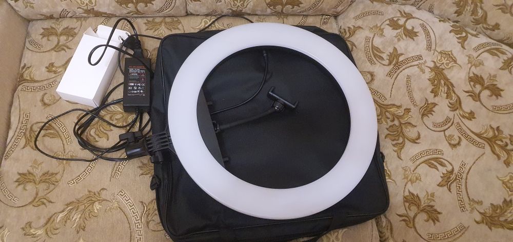 Професійна кільцева LED лампа з штативом HQ-18" 45см з тримачем.