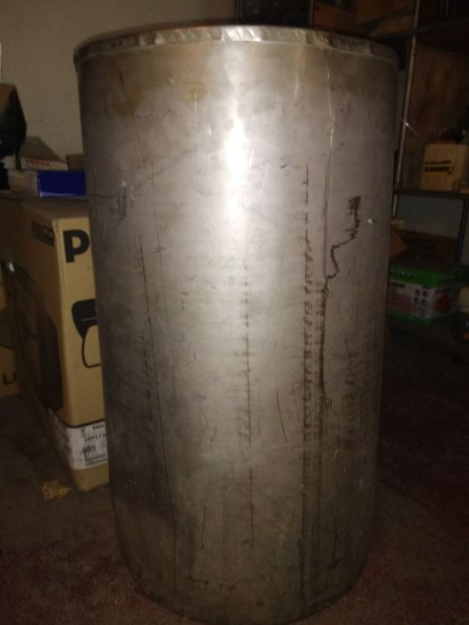 Продам бак. Объем 200л.