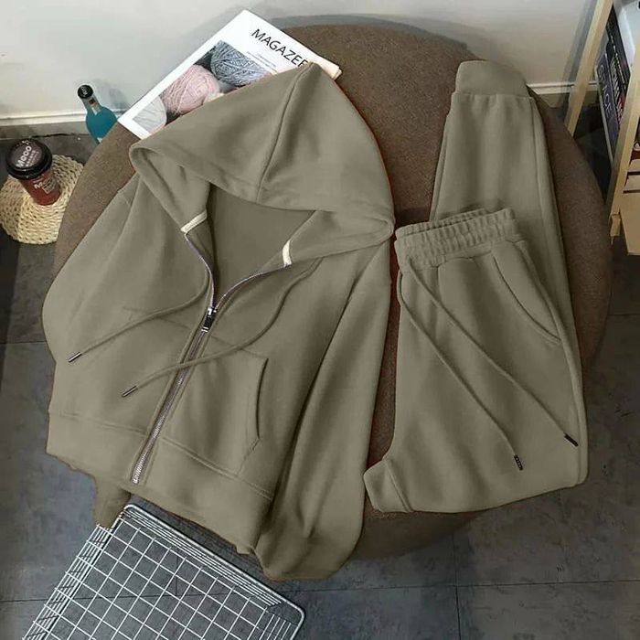 Женский теплый спортивный костюм/Жіночий теплий спортивний костюм VIV