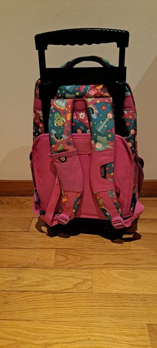 Mochila totto com rodas