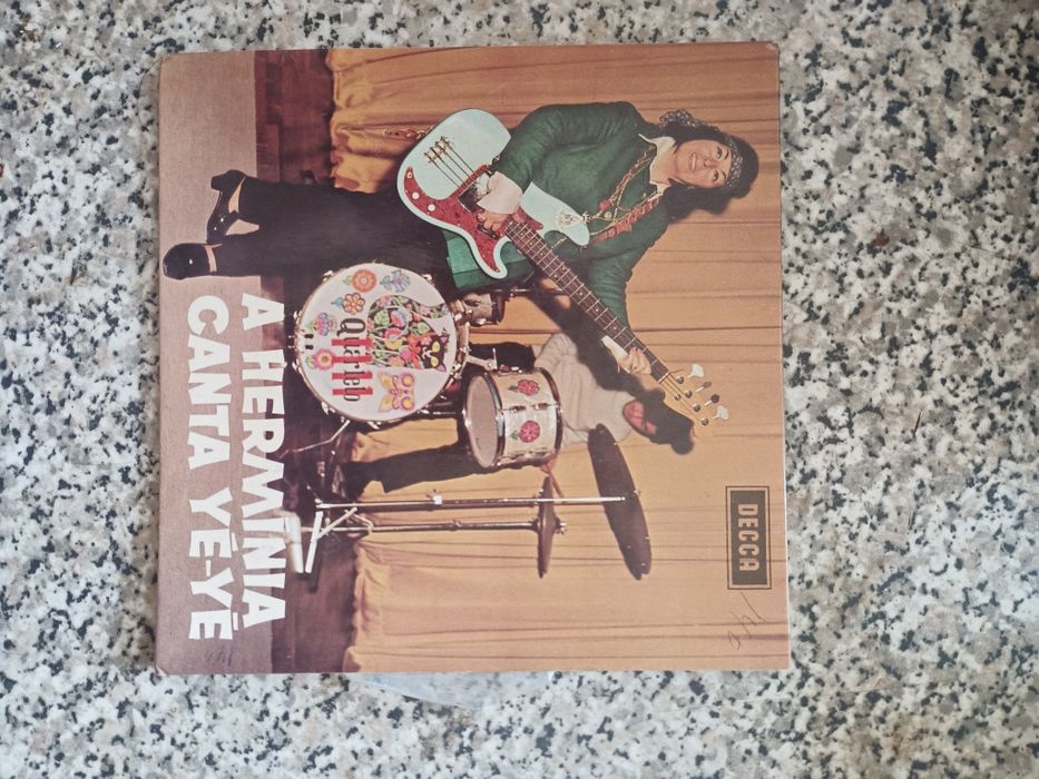Discos vinil single 2€ unidade. Bom estado de conservação