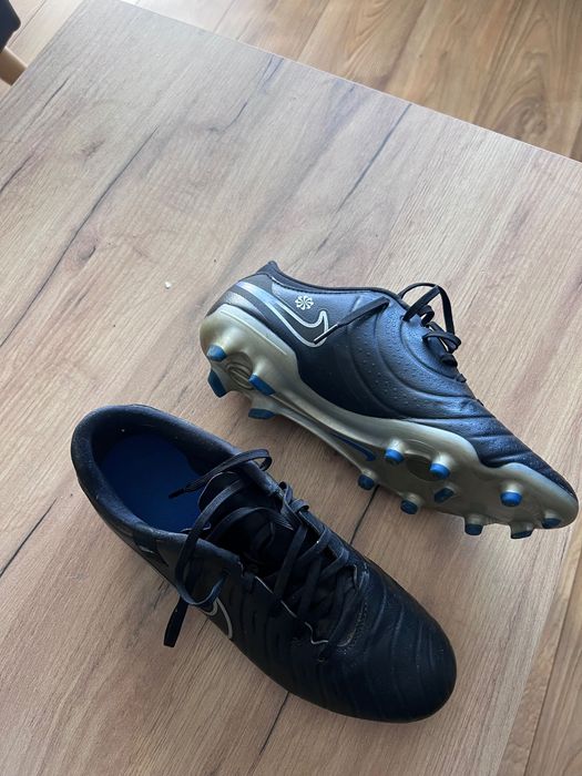 Nike tiempo 42.5