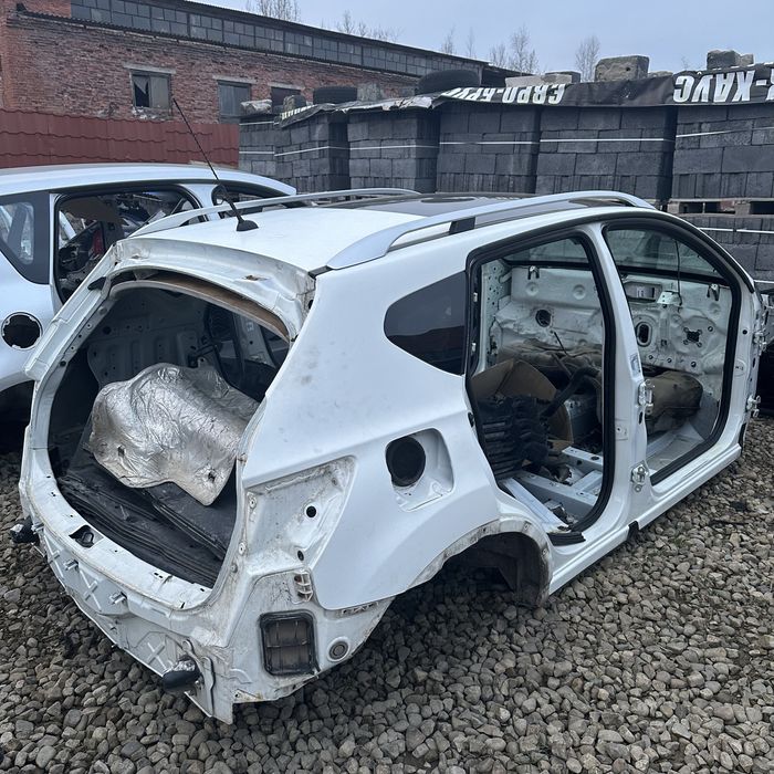 Чвертка лонжерон поріг задня панель Nissan Qashqai J10 07-13р