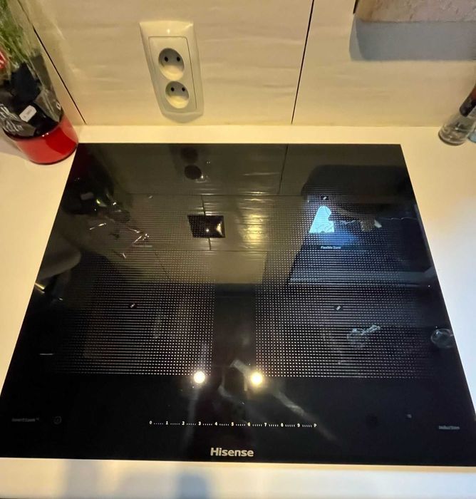 Płyta indukcyjna Hisense I6456CB