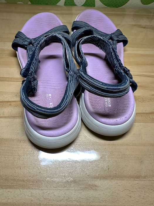 Сандалі Sketchers 40 розмір