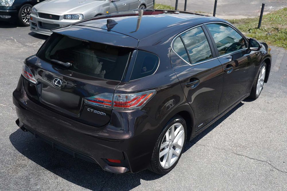 Lexus CT 200h      2017