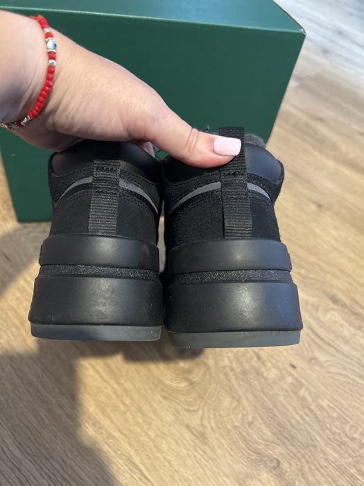 Женские ботинки Lacoste