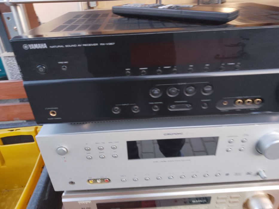 Amplituner Yamaha RX -V367 stan bardzo dobry. uszkodzony.