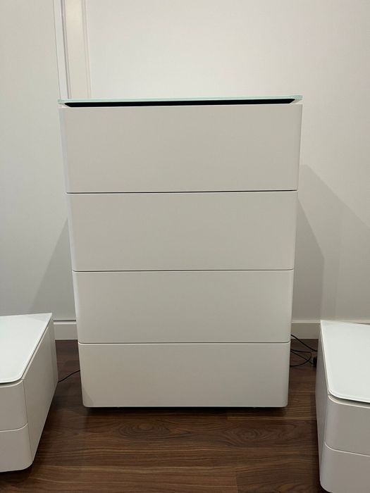 Aparador/Camiseiro 4 gavetas lançado branco com led Antarte