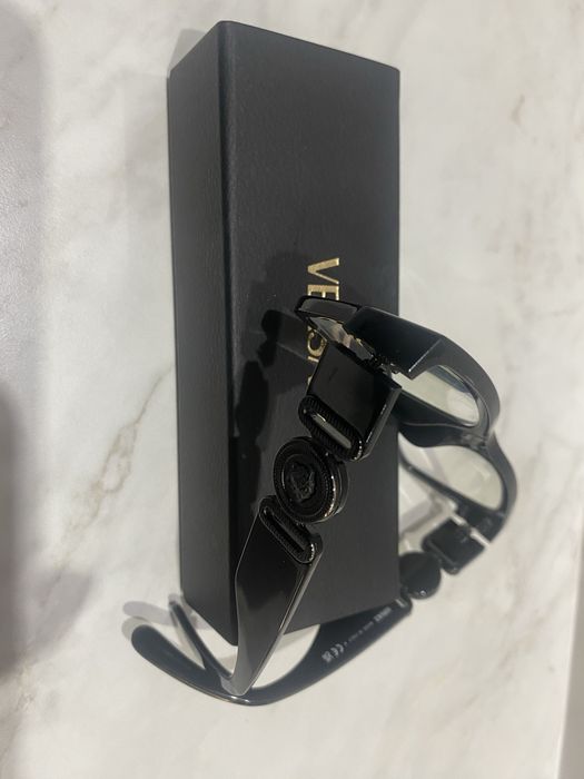 Klasyczne piekne okulary VERSACE