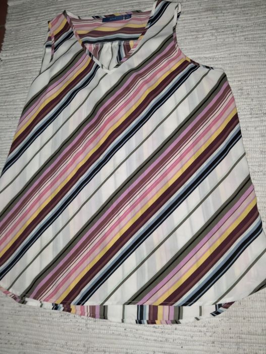 8 Peças de Roupa de Mulher M/L