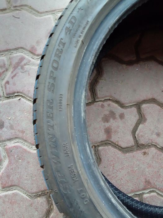 Opona zimowa 205/45r17 DUNLOP 2021r