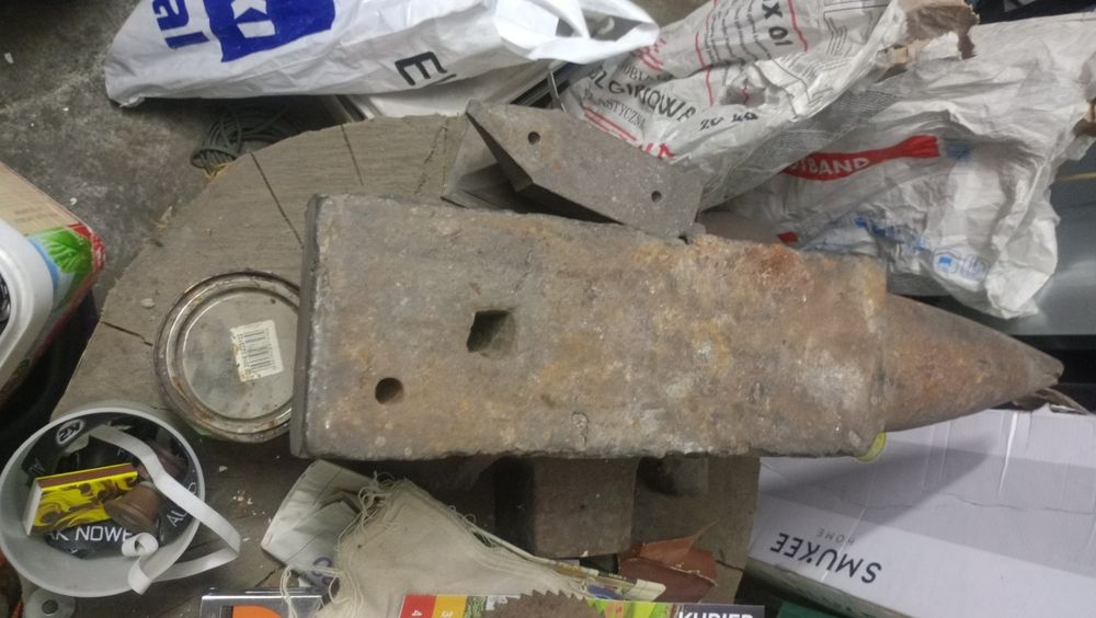 Sprzedam Starsze kowadło