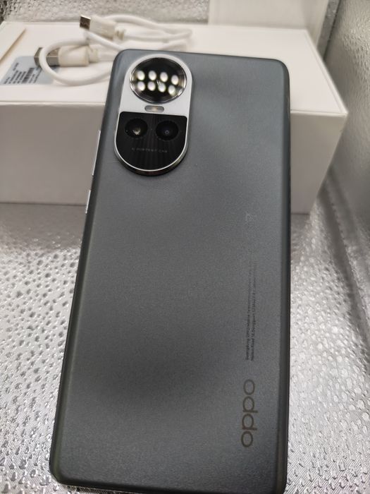 OPPO Reno 10 5G como novo