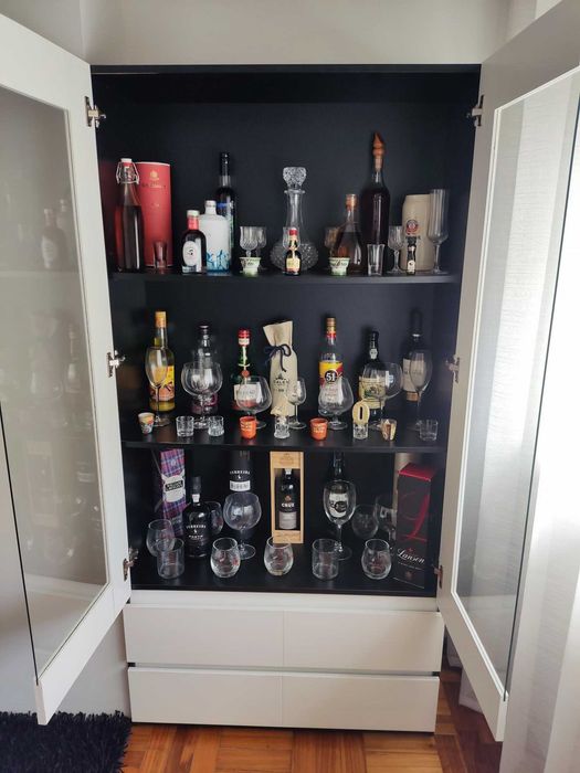 Vitrine em bom estado - Baixa de preço