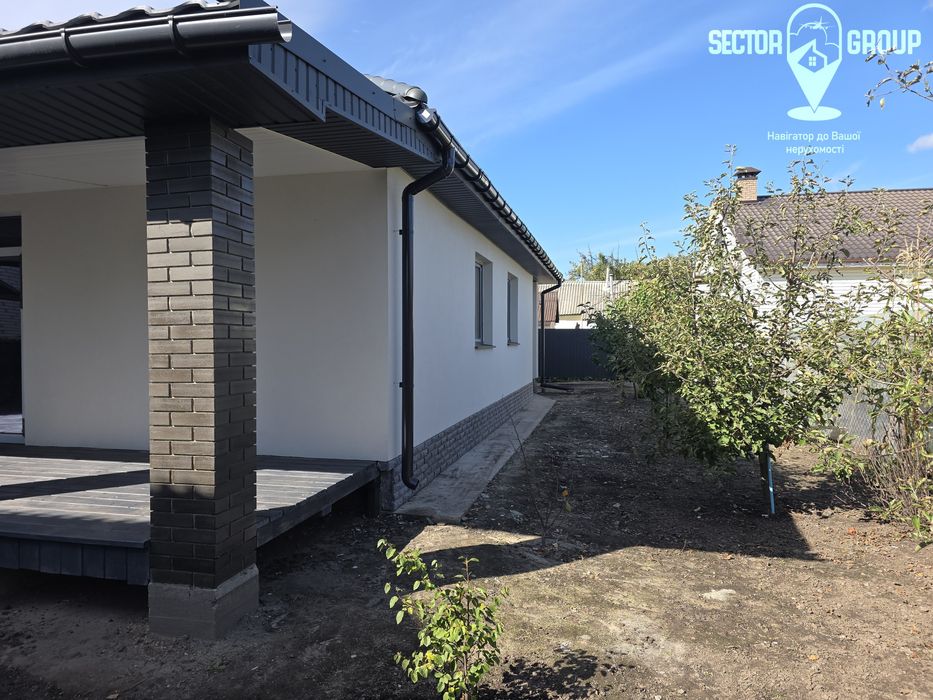 Напроти лікарні. 100кв.м., 2 тераси, 6 соток.